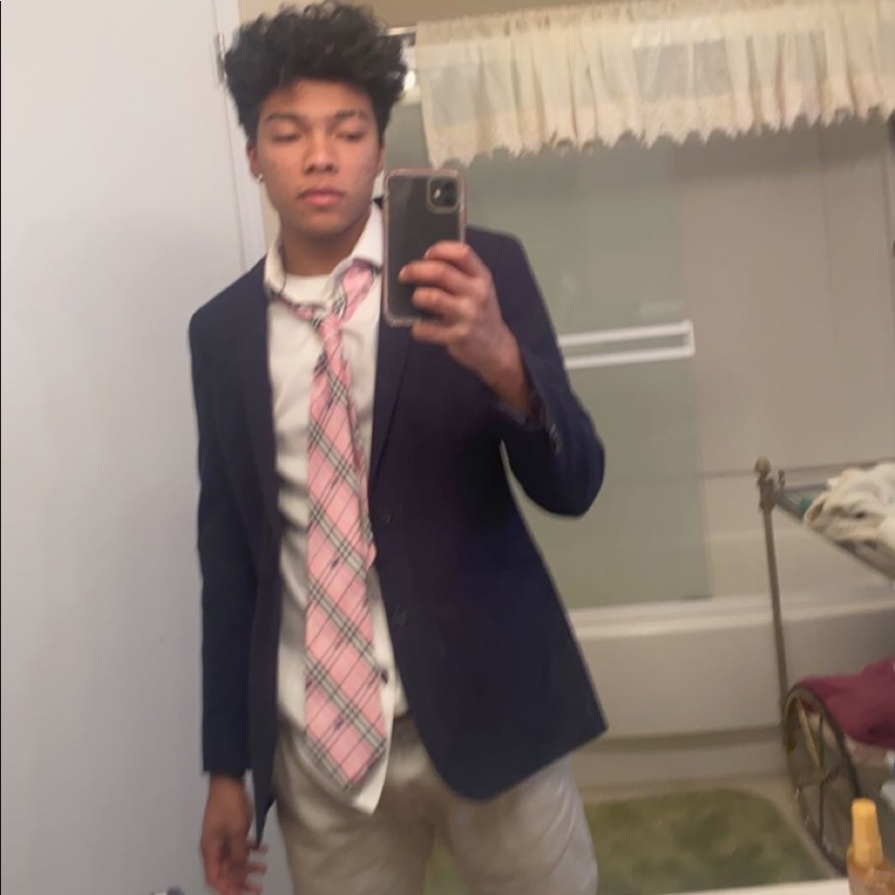 Meet your Posher, Julian